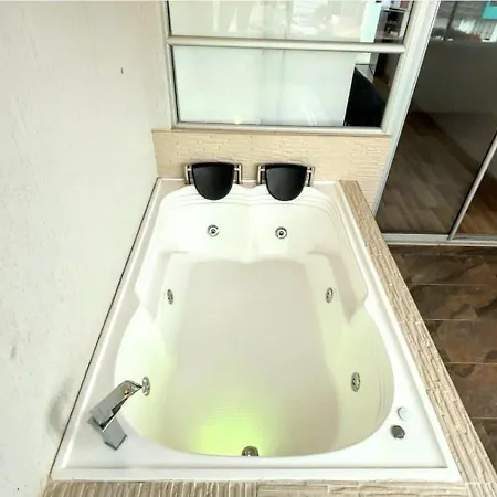 Moderno Apto Con Jacuzzi En Tunja Exterior photo